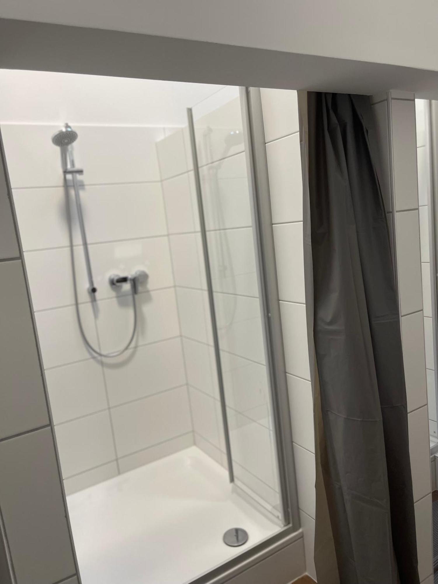 Kavkaz Restaurant & Hotel Lohmar Exteriör bild